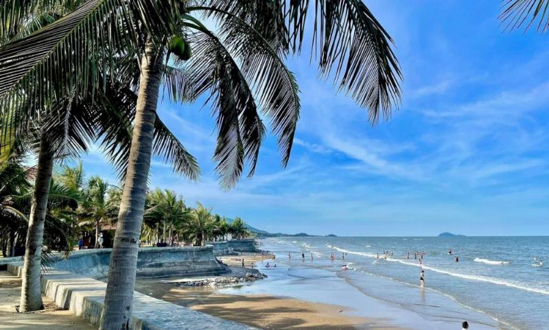 Các trò chơi và hoạt động giải trí trên bãi biển Biển Hải Tiến Thanh Hóa